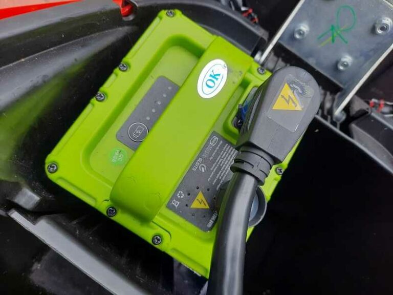 Ini Komponen Sepeda Motor Listrik yang Penting & Fungsinya