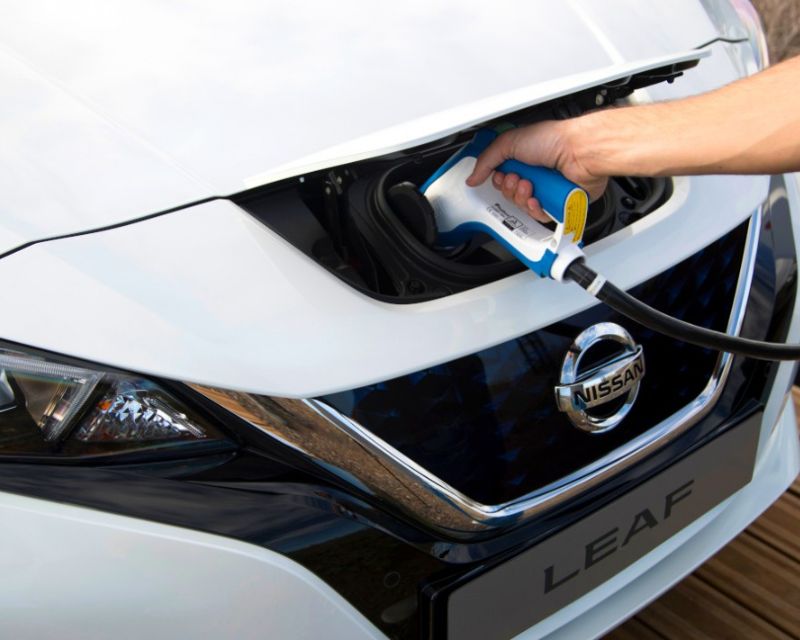 tips merawat mobil listrik