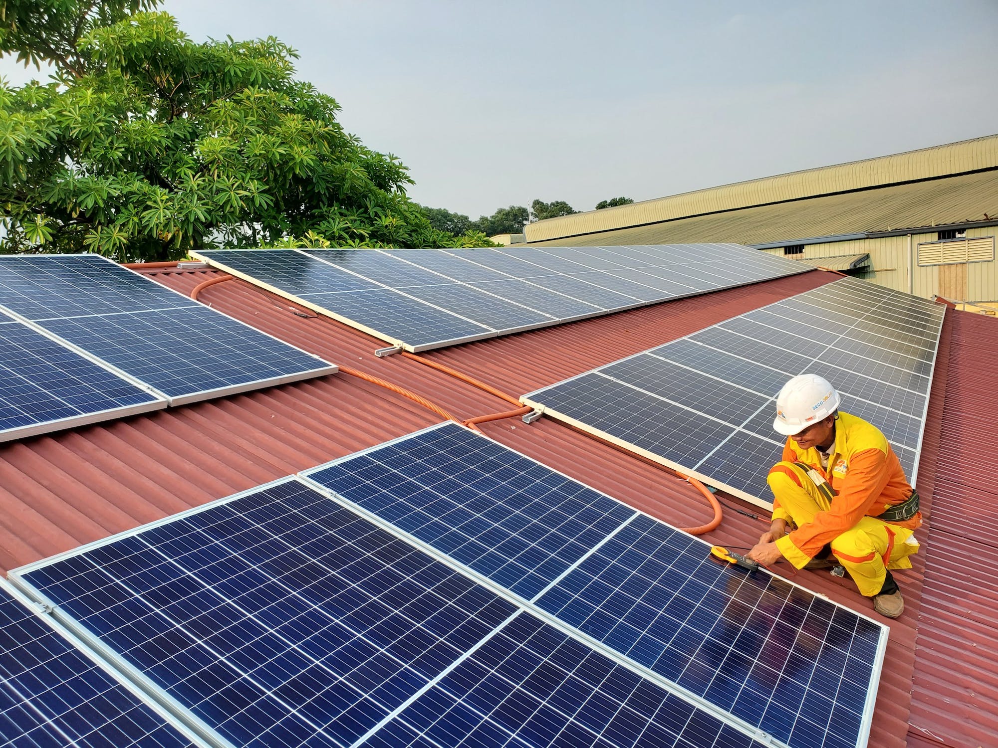 Jenis dan Harga Solar Panel di Indonesia
