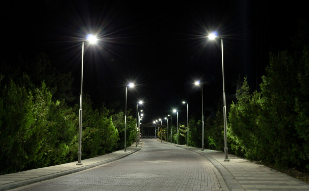 6 Pilihan Lampu Jalan LED yang 50 Watt