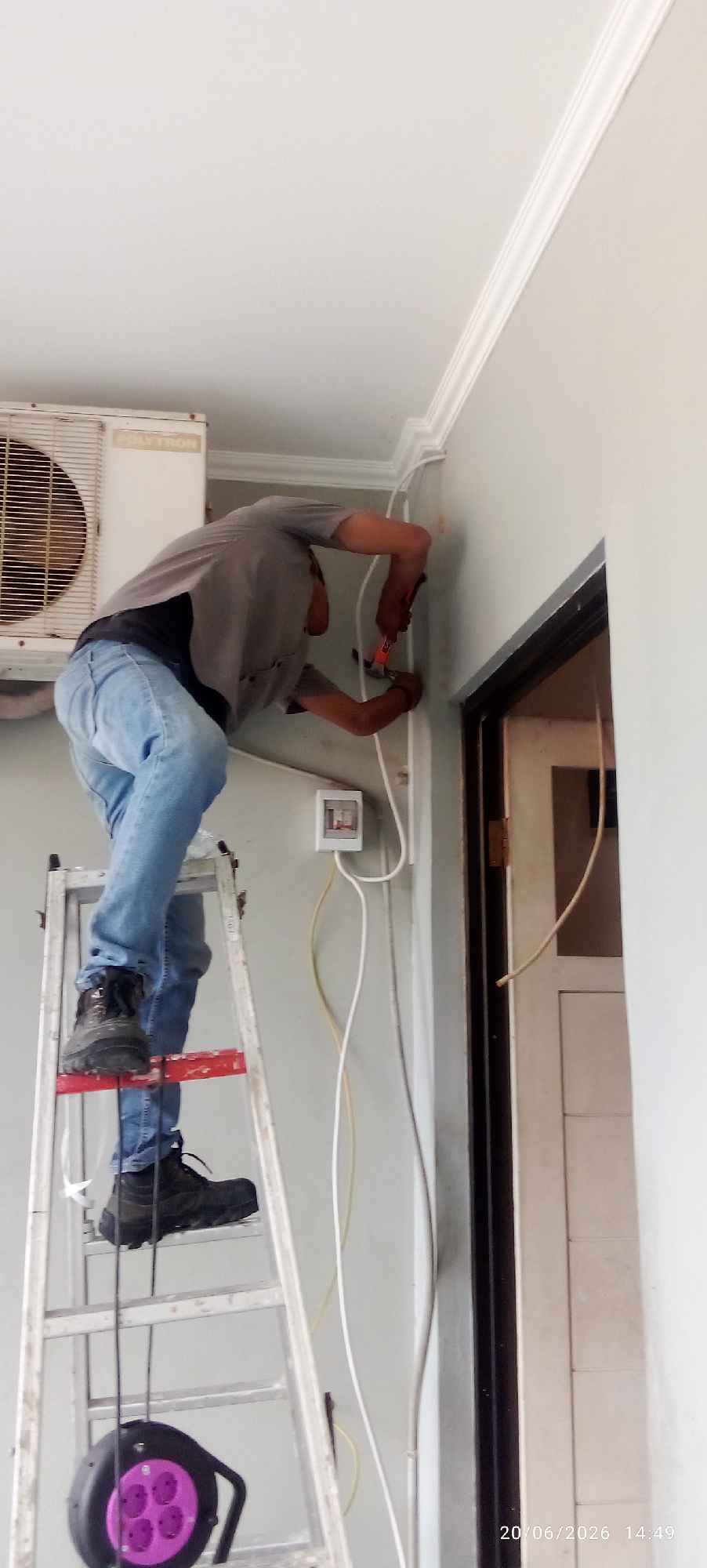  Instalasi Listrik Baru 